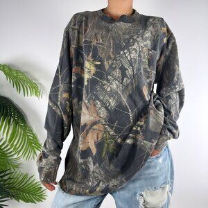 Vintage Mossy Oak Gorpcore Granola Oversized Long Sleeve Camouflage T-Shirt / XL